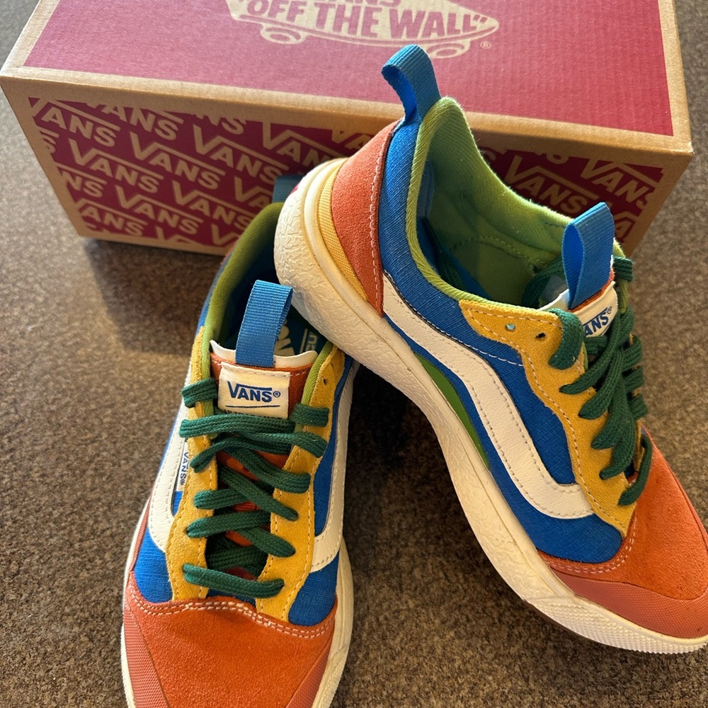 Vans Colorful Low-Top Sneakers